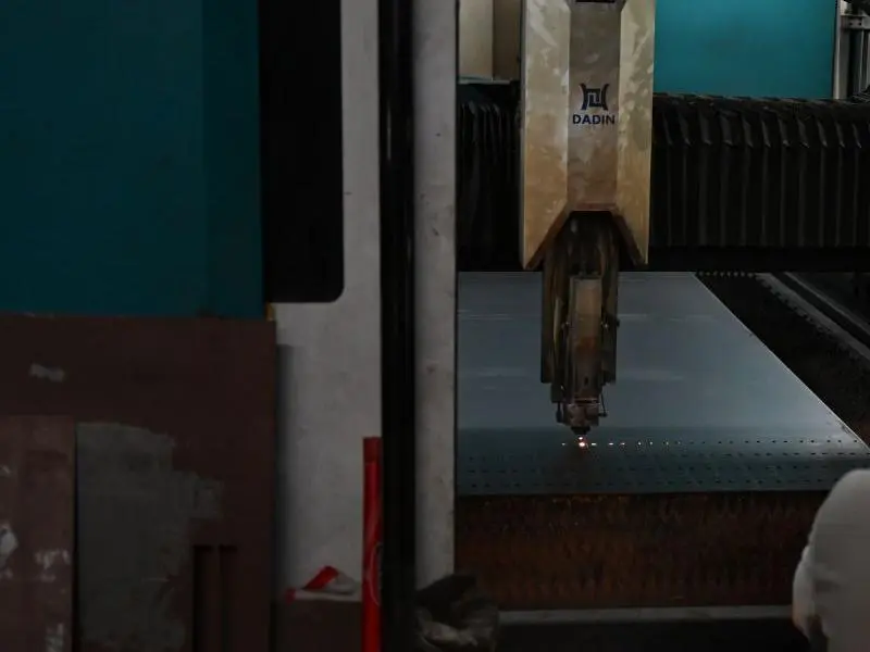 High Precision Steel Profile Cutting
