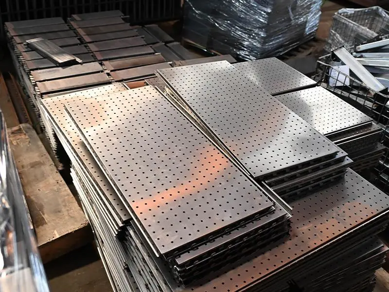 Steel Surface Deburring & Mechanical Polishing